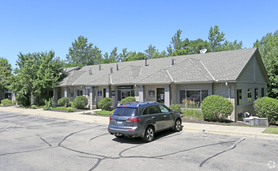 Primary Photo Of 8925-8929 Aztec Dr, Eden Prairie Office For Lease