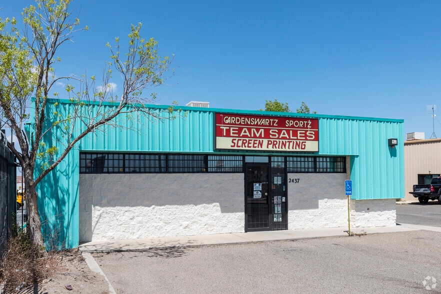More Photos Of 2437 Menaul Blvd NE, Albuquerque Freestanding For Sale