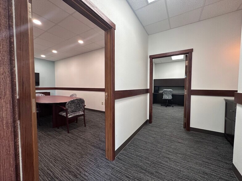 More Photos Of N7915 902nd St, River Falls Office For Lease