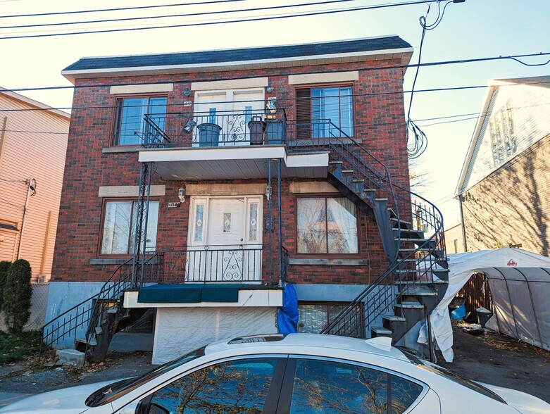 Primary Photo Of 11940-11944 Rue De Saint-Réal, Montréal Apartments For Sale