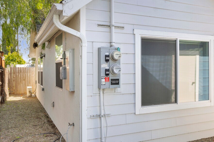 More Photos Of 461 N Citrus St, Orange Apartments For Sale