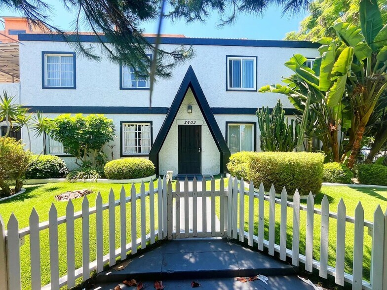 More Photos Of 2403 Louella Ave, Venice Apartments For Sale