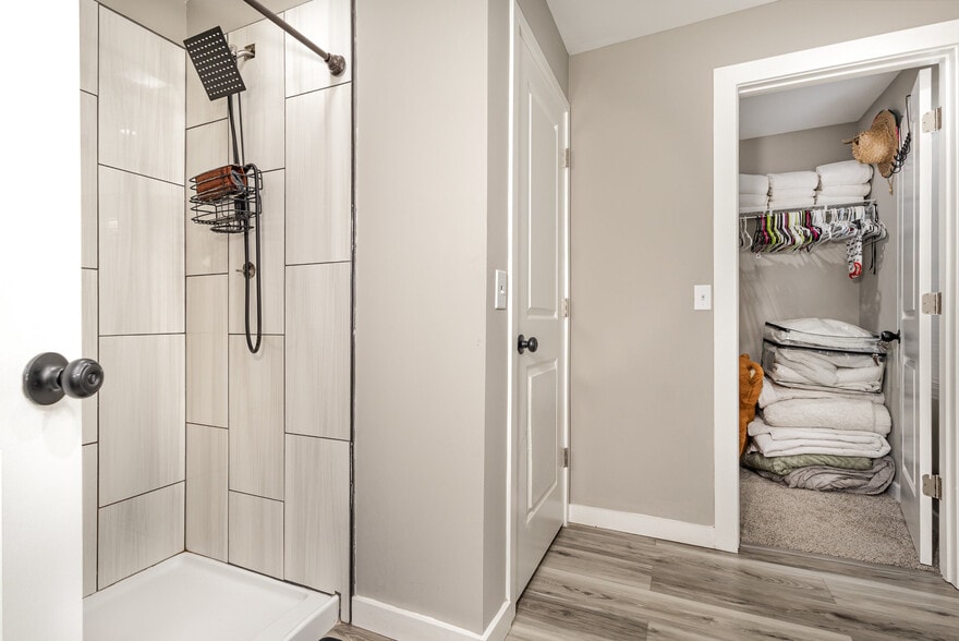 More Photos Of 6603 Dixie Hwy, Florence Freestanding For Sale