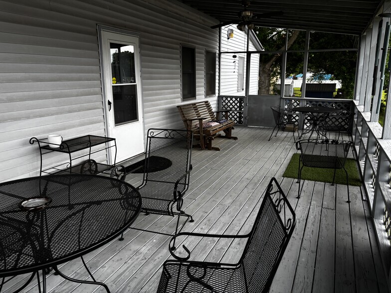 More Photos Of 205 Grandview Dr, Frankfort Religious Facility For Sale