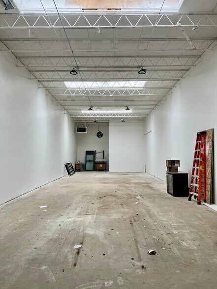 More Photos Of 1642 Beason St, Baltimore Office For Lease