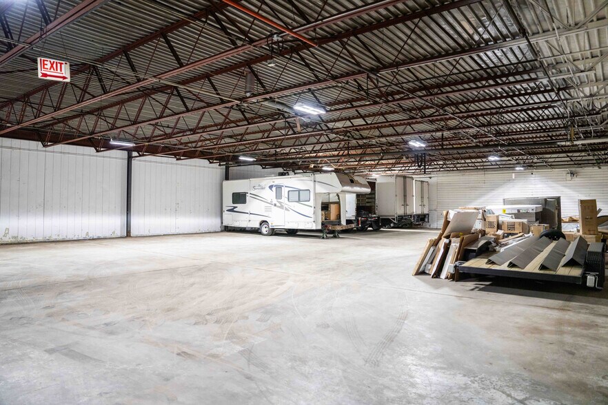 More Photos Of 201 N Missouri Ave, Sedalia Manufacturing For Sale