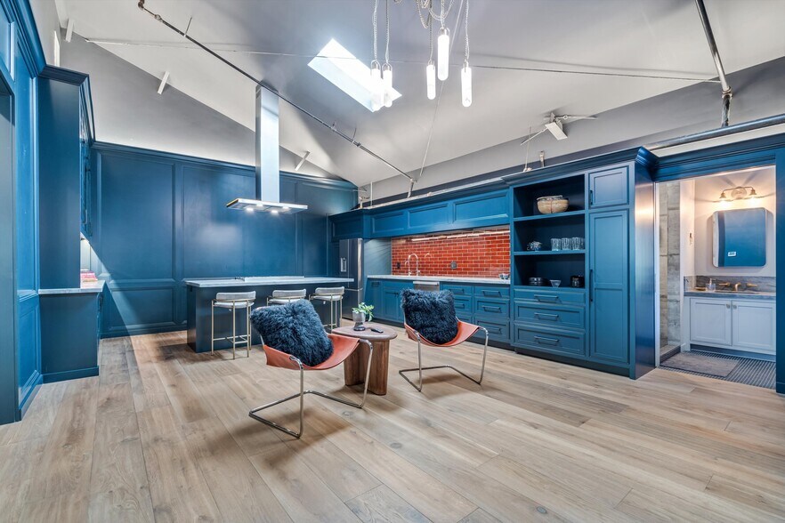 More Photos Of 1229 Grove St, Healdsburg Warehouse For Sale