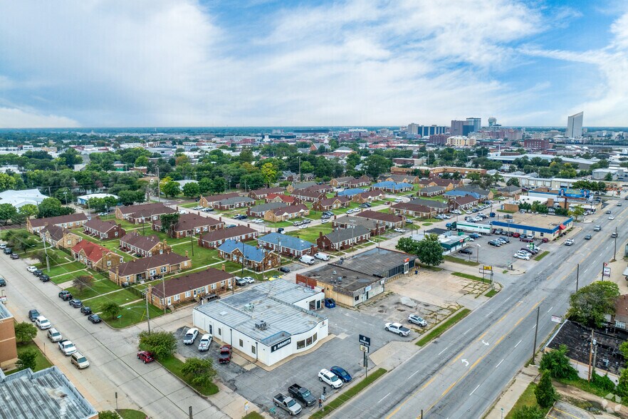 More Photos Of 1516 E 3rd St, Wichita Apartments For Sale