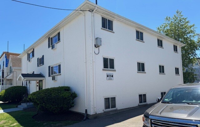 Primary Photo Of 7-9 Holmes St, Quincy Apartments For Sale