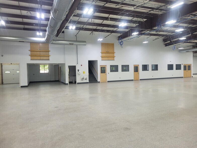 More Photos Of 450 W River St, Orange Light Distribution For Sale