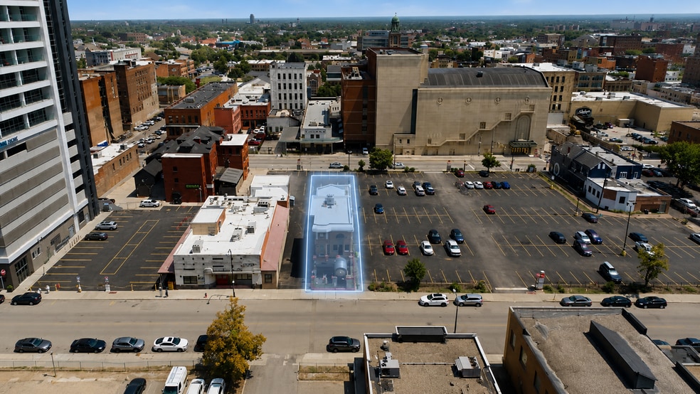 More Photos Of 297 Franklin St, Buffalo Restaurant For Lease