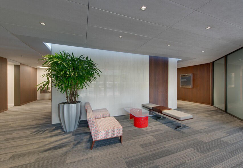 More Photos Of 939 Elkridge Landing Rd, Linthicum Office For Lease