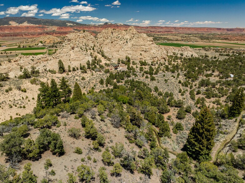 More Photos Of 897 E Cocks Comb Dr, Teasdale Land For Sale