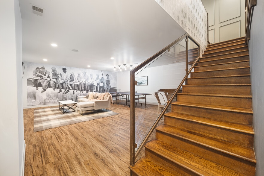 More Photos Of 2521 N Halsted St, Chicago Apartments For Lease