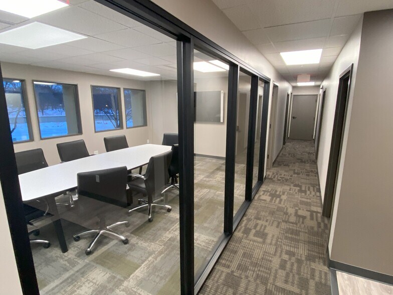 More Photos Of 300 3rd Ave SE, Rochester Medical For Sale