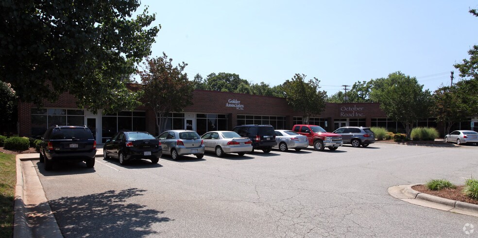 More Photos Of 5-7 Oak Branch Dr, Greensboro Office For Lease