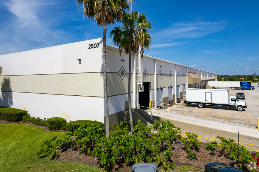 Primary Photo Of 2507 Investors Row, Orlando Distribution For Lease