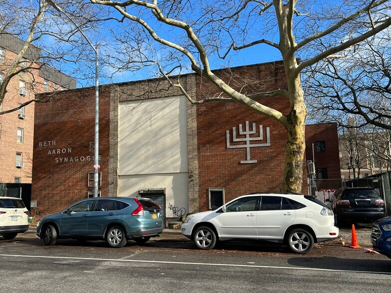 More Photos Of 2261-2269 Bragg St, Brooklyn Schools For Sale