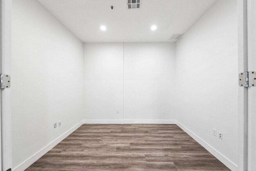 More Photos Of 9630 Research Dr, Irvine Research And Development For Sale