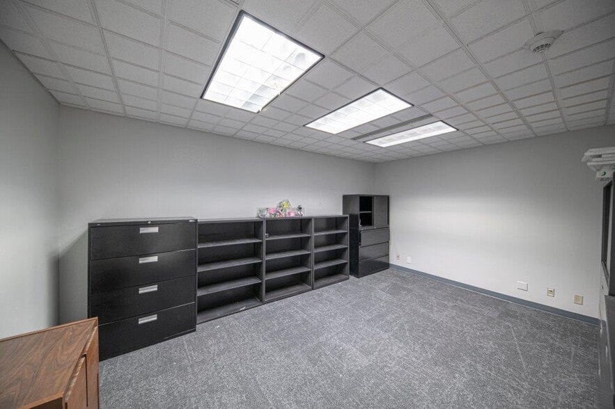 More Photos Of 125 W Missouri Ave, Midland Office For Lease