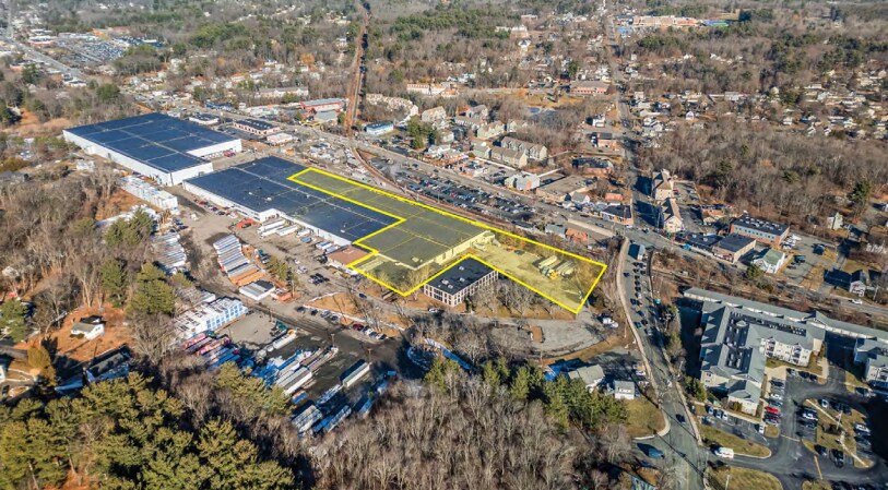 More Photos Of 1 Burlington Ave, Wilmington Warehouse For Lease