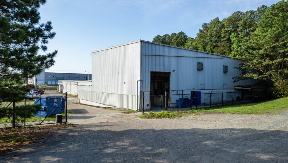 More Photos Of 1731 Camden Ave, Durham Manufacturing For Sale