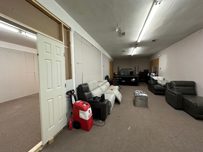 More Photos Of 13570 US Highway 287, Bellevue Auto Repair For Sale