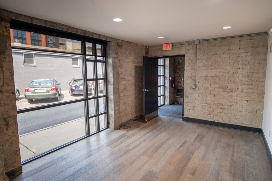 More Photos Of 1310 S Tryon St, Charlotte Office For Lease