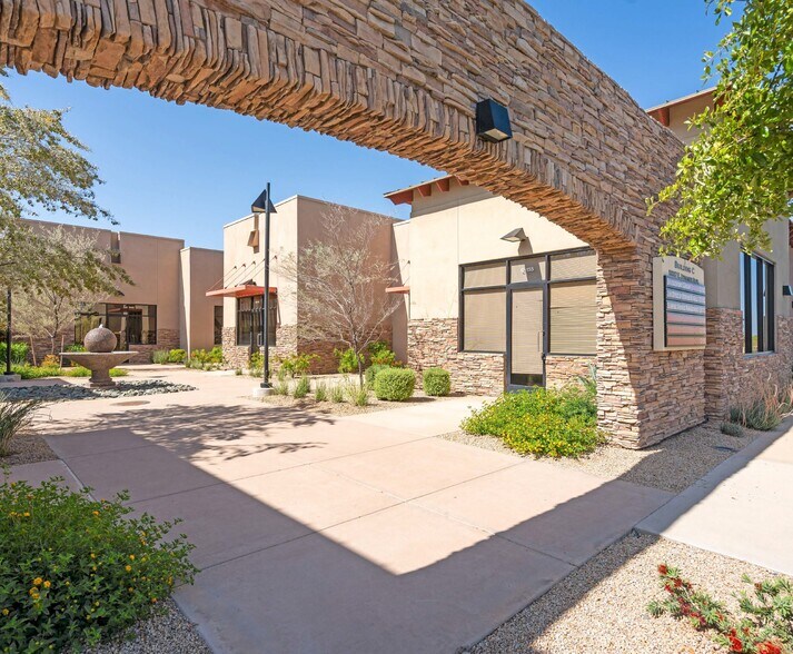 More Photos Of 10037 E Dynamite Blvd, Scottsdale Office For Sale