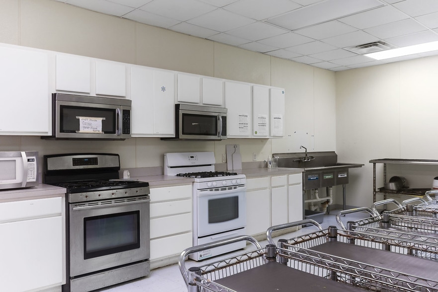 More Photos Of 116 Corporate Dr, Elizabeth City Schools For Sale