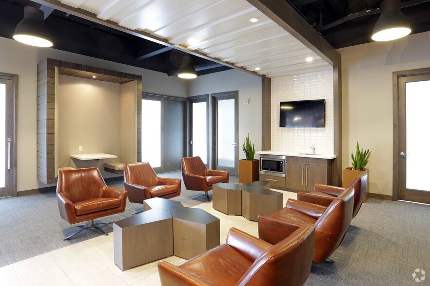 More Photos Of 545 E University Pky, Orem Office For Lease