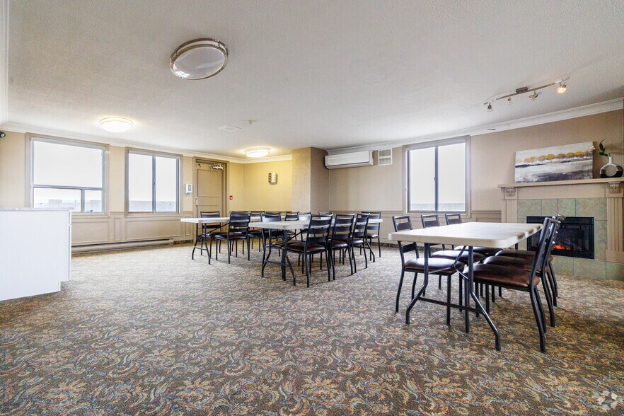 More Photos Of 160 George St, Sarnia Apartments For Lease