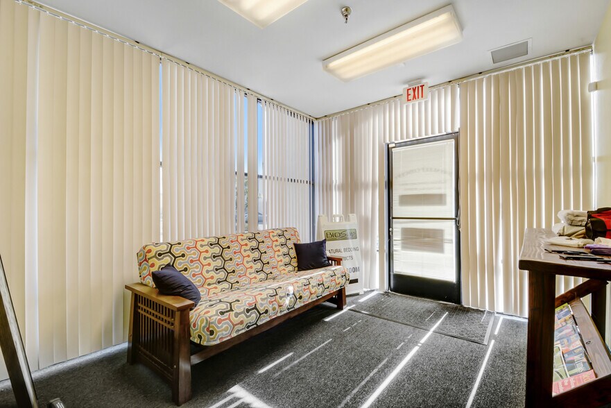 More Photos Of 7197 Old 215 Frontage Rd, Riverside Research And Development For Sale