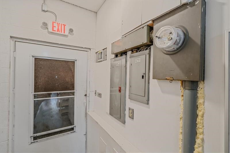 More Photos Of 3058 Washington Pike, Bridgeville Restaurant For Sale