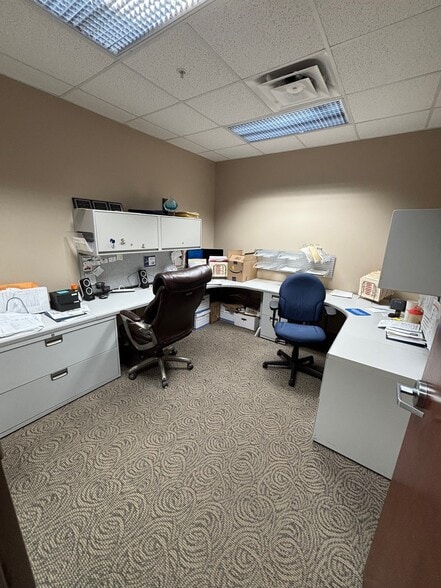 More Photos Of 4401-4491 Far Hills Ave, Dayton Unknown For Lease