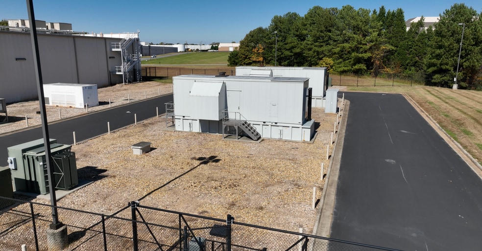 More Photos Of 2436 Penny Rd, Claremont Industrial For Sale