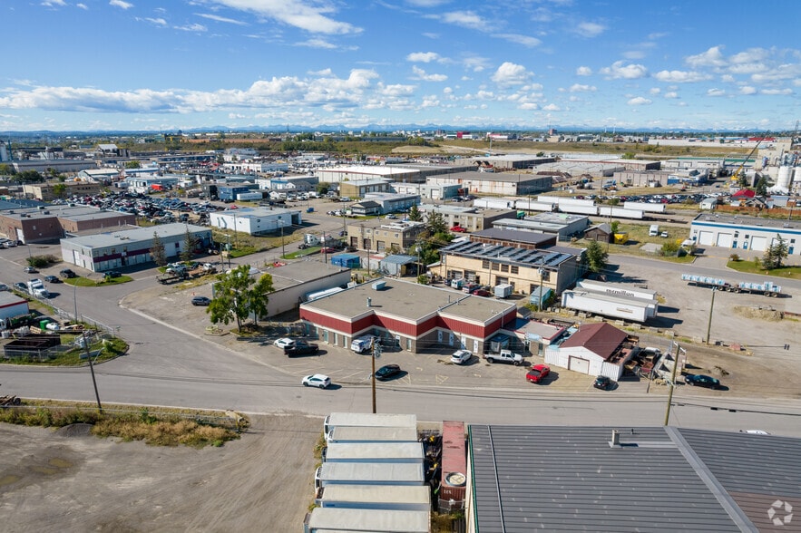 More Photos Of 3605 Bonnybrook Rd SE, Calgary Warehouse For Sale