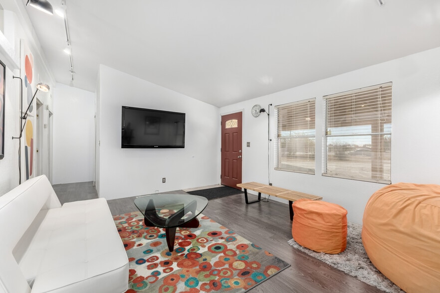 More Photos Of 50150 W Julie Ln, Maricopa Warehouse For Sale