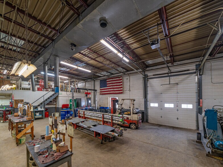 More Photos Of 170 Bennington Dr, Rochester Manufacturing For Lease