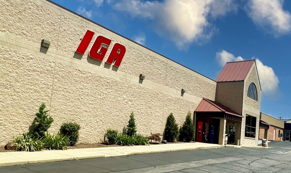 More Photos Of 8287 - 8295 Windham St, Garrettsville Freestanding For Sale