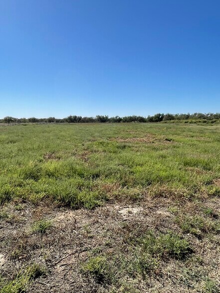 More Photos Of 1804 E College Blvd, Roswell General Retail For Sale