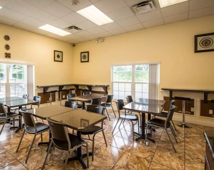 More Photos Of 2934 Polynesian Isle Blvd, Kissimmee Hotel For Sale