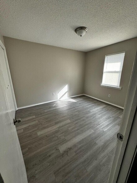 More Photos Of 705 Knoxville St, Birmingham Apartments For Sale