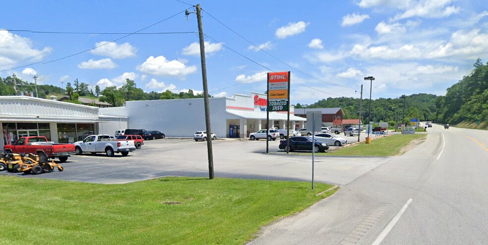 More Photos Of 719 S Ky 15, Campton Supermarket For Lease