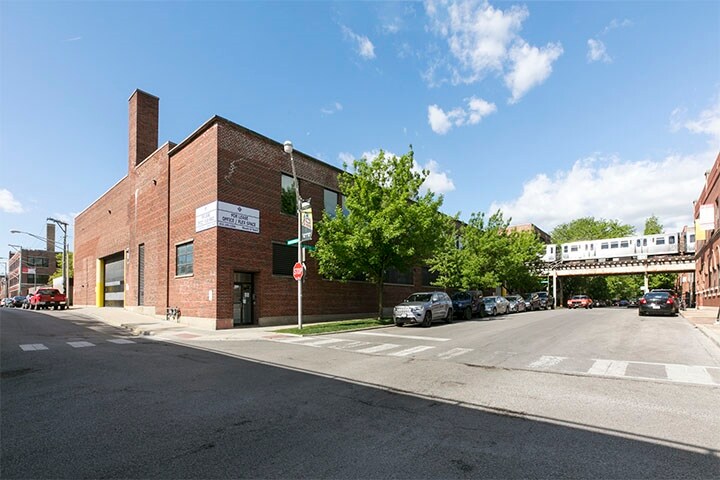 More Photos Of 1801 W Berteau Ave, Chicago Warehouse For Lease