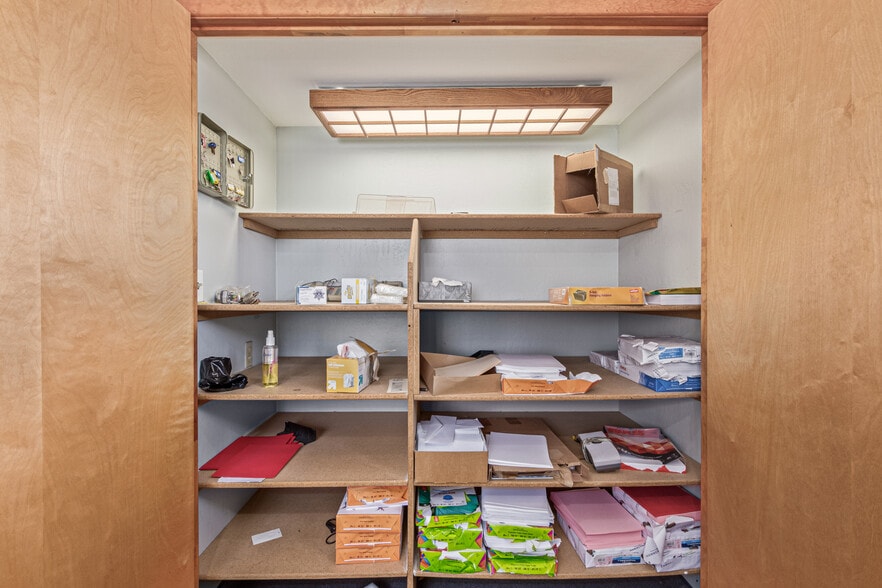 More Photos Of 8545 N Black Canyon Hwy, Phoenix Medical For Sale