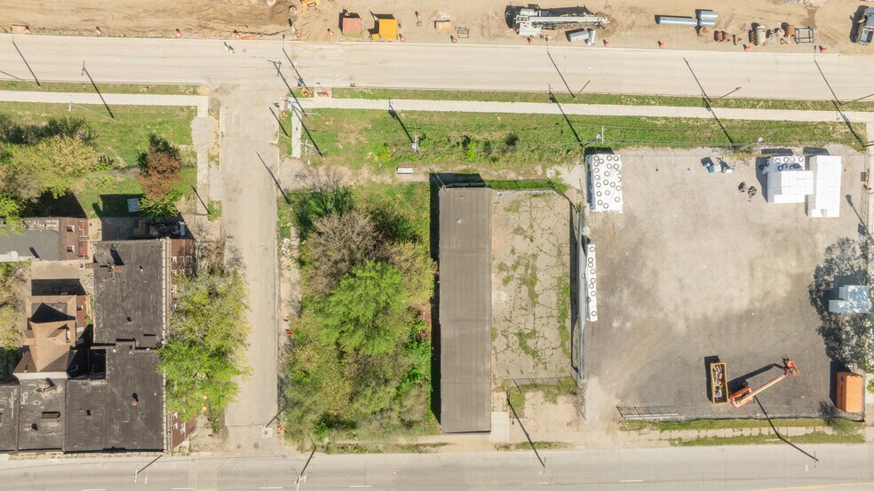 More Photos Of 6944 W Fort St, Detroit Storefront For Lease