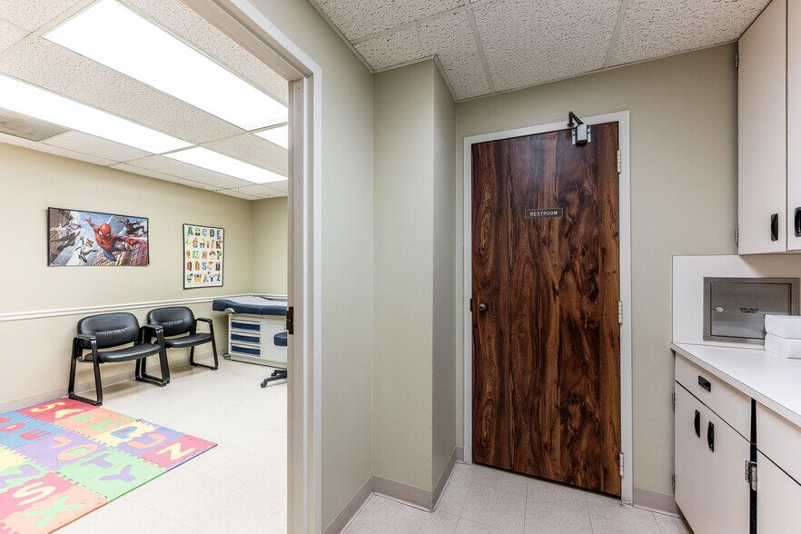 More Photos Of 130 Medical Center Pky, Huntsville Medical For Sale