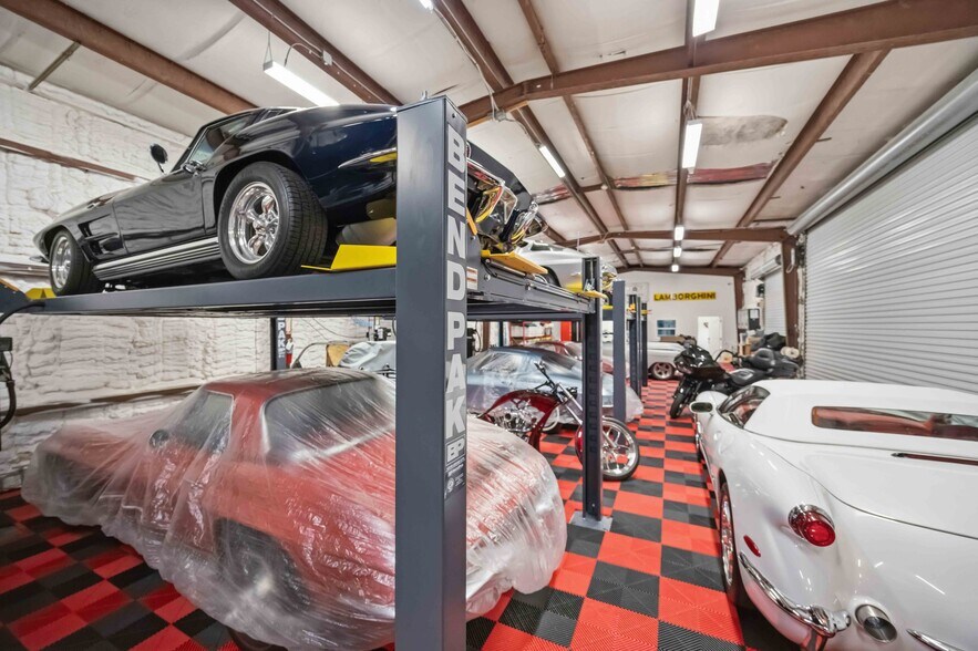 More Photos Of 180 Artists Ave, Englewood Warehouse For Sale