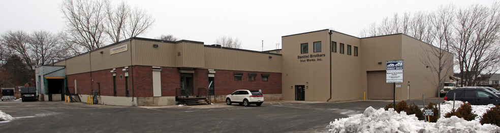 Primary Photo Of 28 Sycamore Ave, Medford Warehouse For Lease